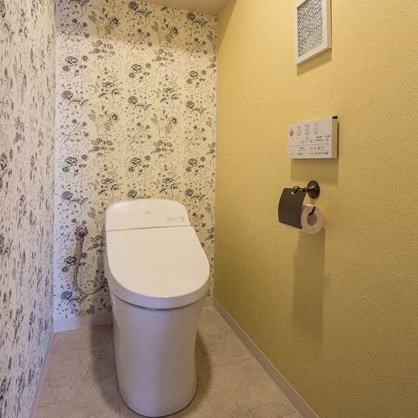 トイレは別空間と考えて自由に 広島市中区マンションリノベーション 広島市でリノベーションを依頼するなら設計施工事務所 工房住空間