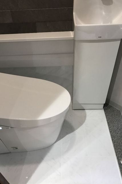 トイレの壁 汚れが気になる方は掃除のしやすいパネル貼りに 広島市でリノベーションを依頼するなら設計施工事務所 工房住空間